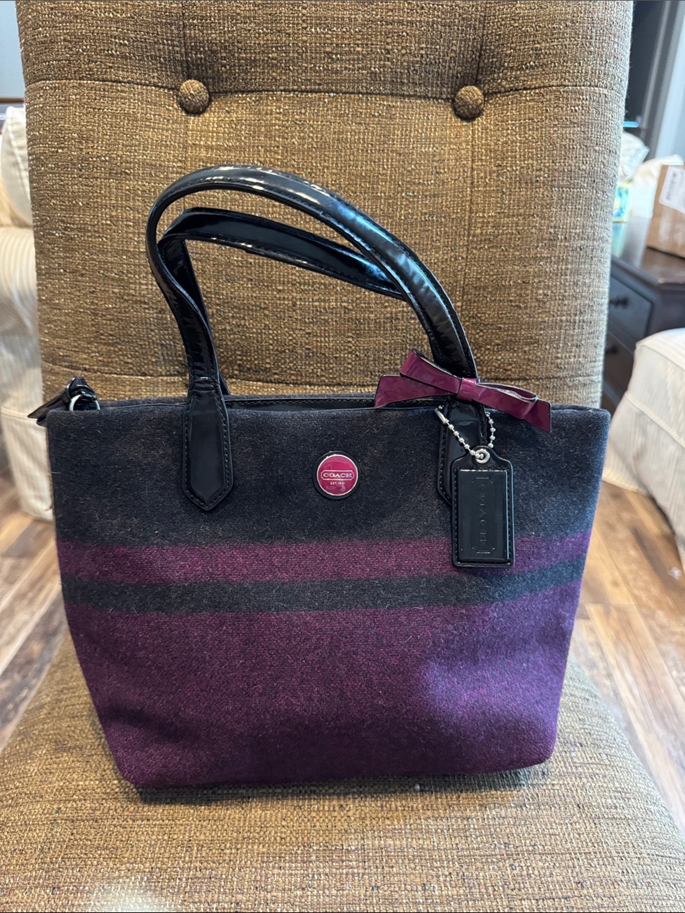 Coach signature wool tote shoulder bag purse with hangtag